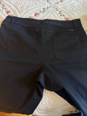 Women’s Black Slim Stretch Jeans